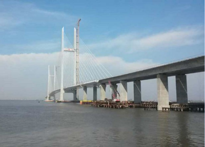 中朝鸭绿江界河公路大桥混凝土涂装工程